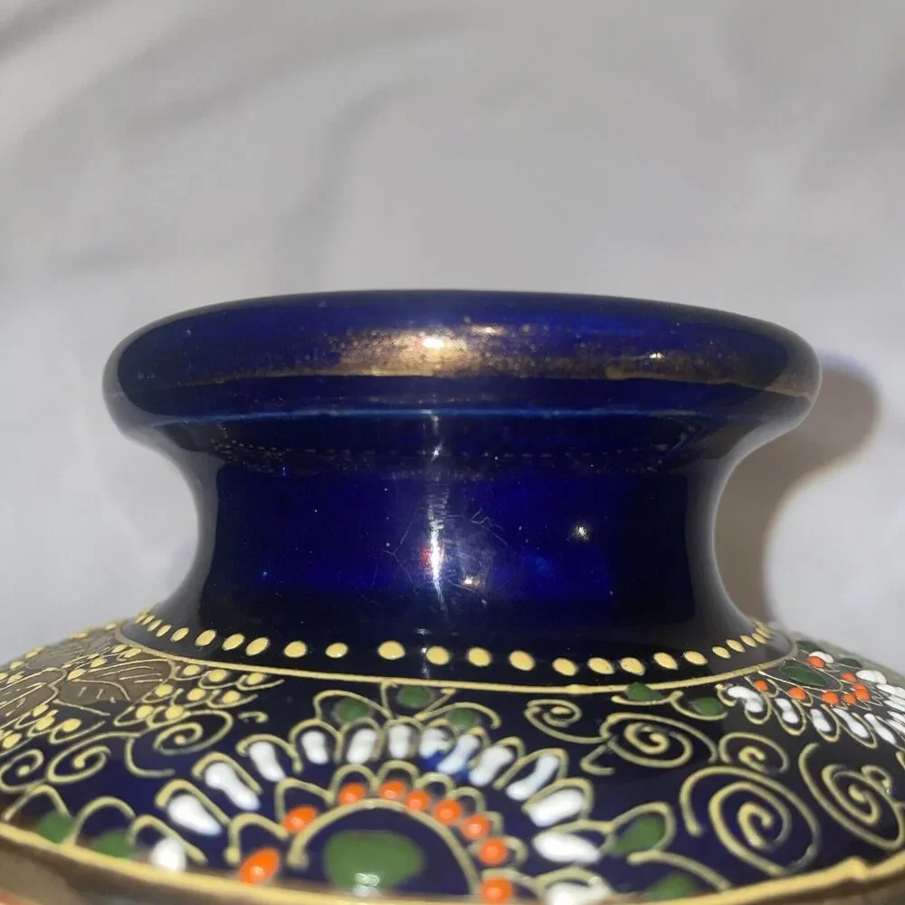 Antique Satsuma Pottery Vase Made in Japan Hand Painted Gold Cobalt 10